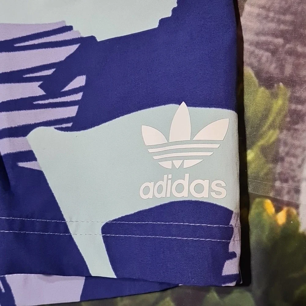 Adidas‎ Originals AOP Shorts Size XS New